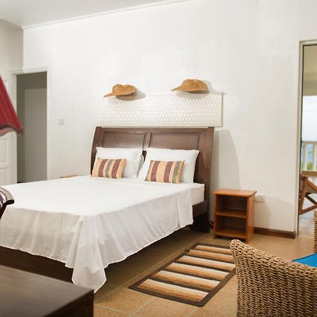 Villa Kayola - Self Catering Pointe La Rue Dış mekan fotoğraf