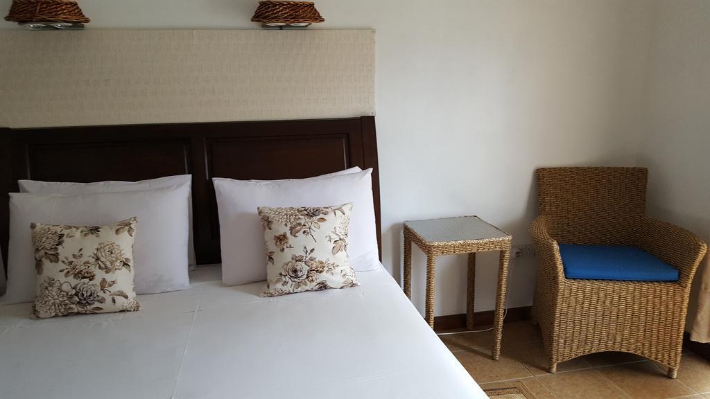 Villa Kayola - Self Catering Pointe La Rue Dış mekan fotoğraf