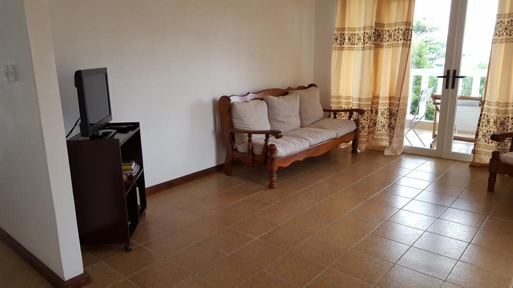 Villa Kayola - Self Catering Pointe La Rue Dış mekan fotoğraf