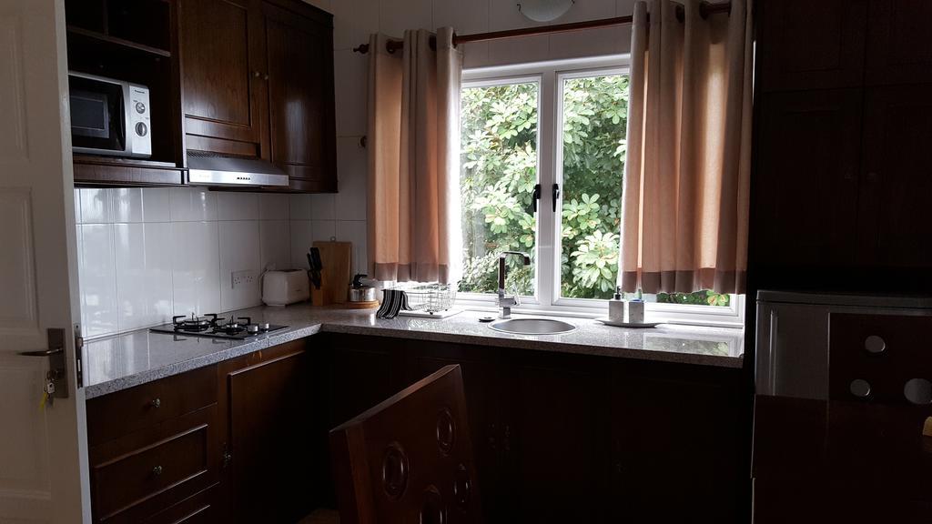 Villa Kayola - Self Catering Pointe La Rue Dış mekan fotoğraf