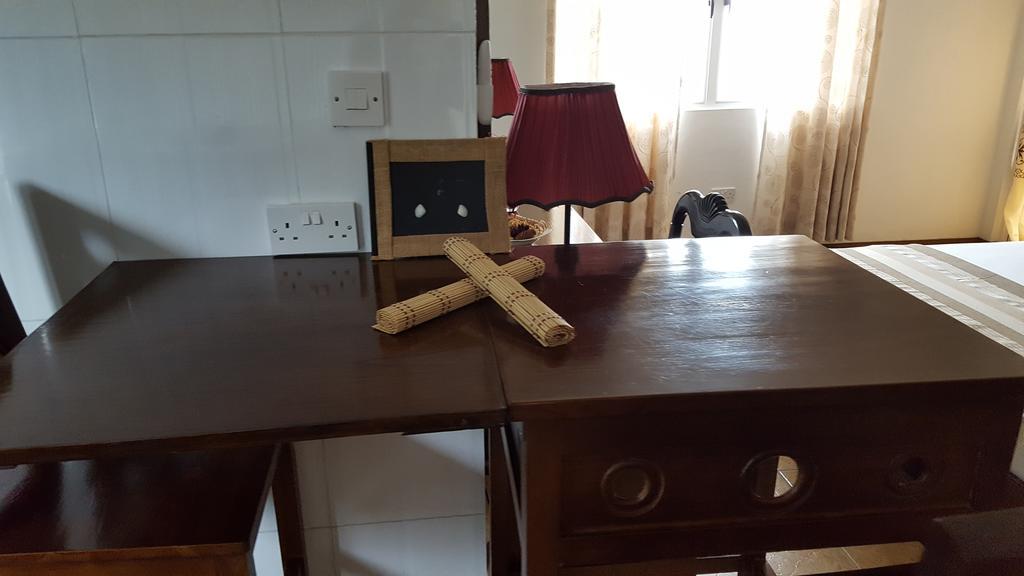 Villa Kayola - Self Catering Pointe La Rue Dış mekan fotoğraf