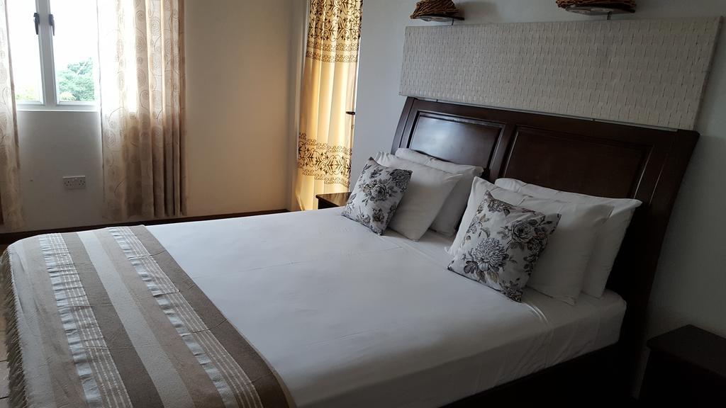Villa Kayola - Self Catering Pointe La Rue Dış mekan fotoğraf