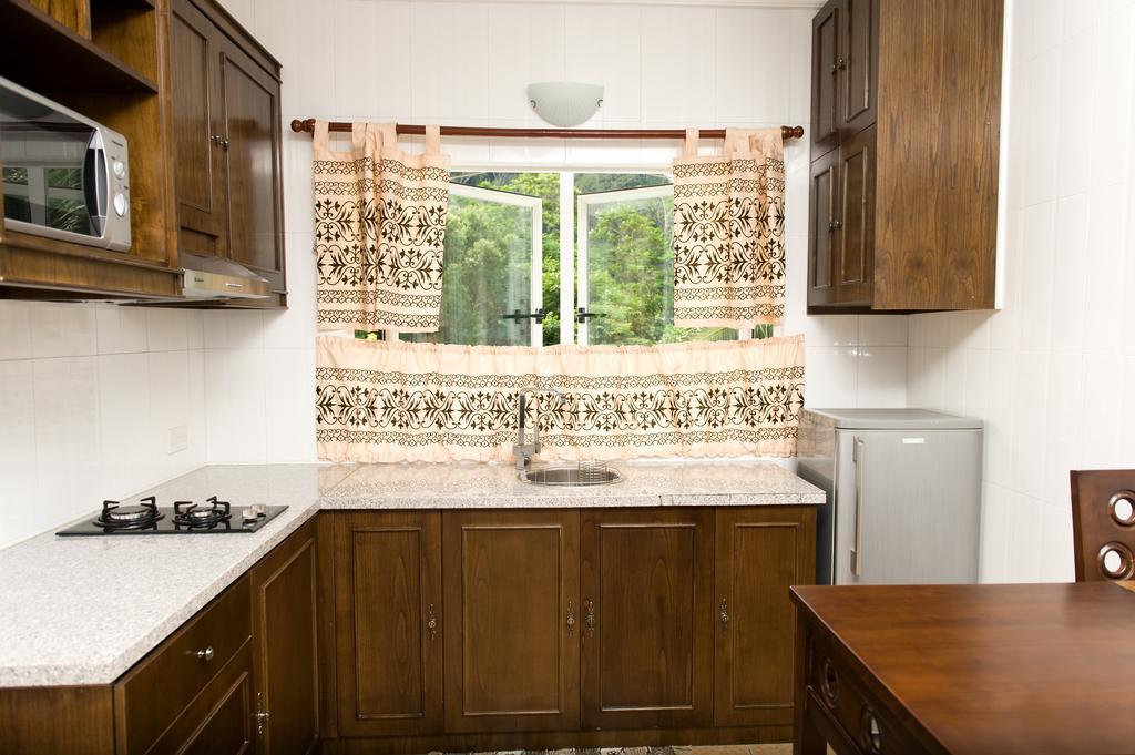 Villa Kayola - Self Catering Pointe La Rue Dış mekan fotoğraf