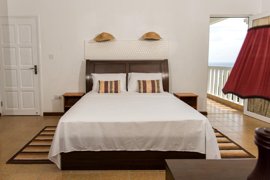 Villa Kayola - Self Catering Pointe La Rue Dış mekan fotoğraf