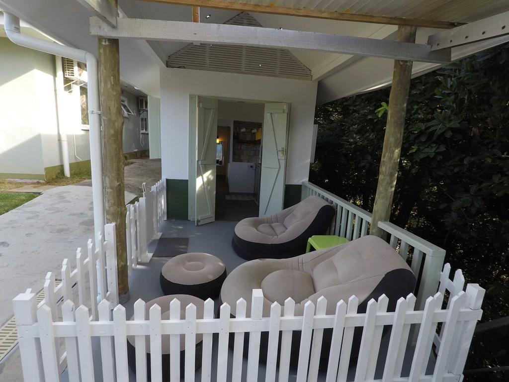 Villa Kayola - Self Catering Pointe La Rue Dış mekan fotoğraf